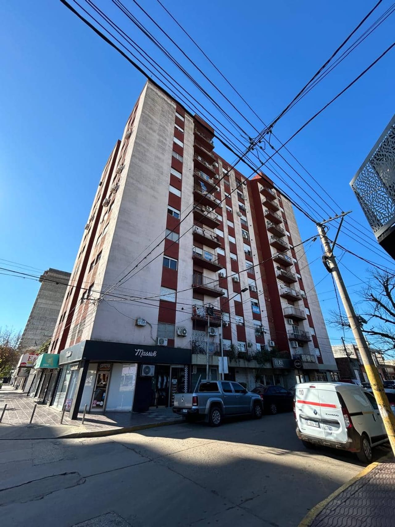 3 de febrero 590, 6TO.D San Lorenzo
