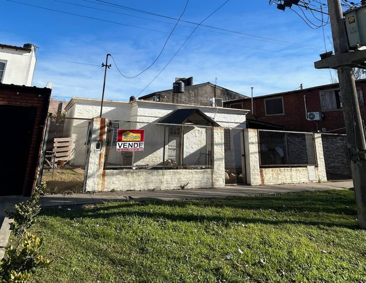 Rioja 3099, San Lorenzo