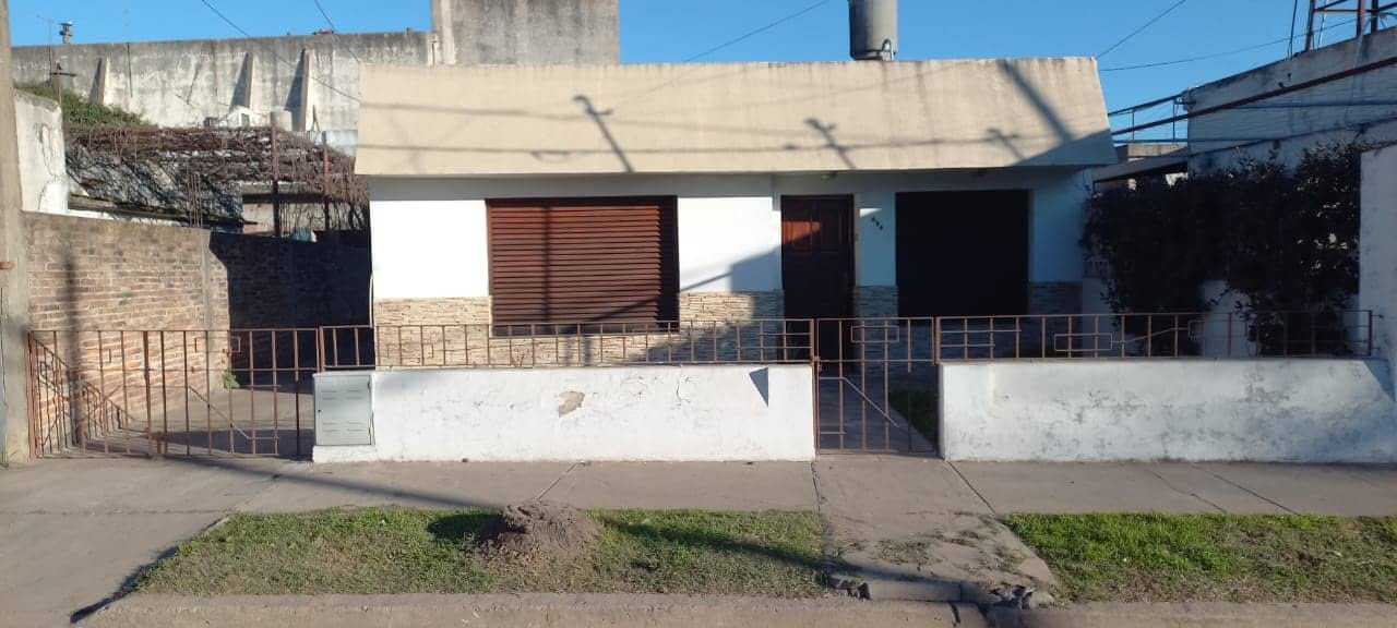 Silverio Cordoba 659, San Lorenzo